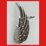 Chunky Angel Wing Ear Crawler
